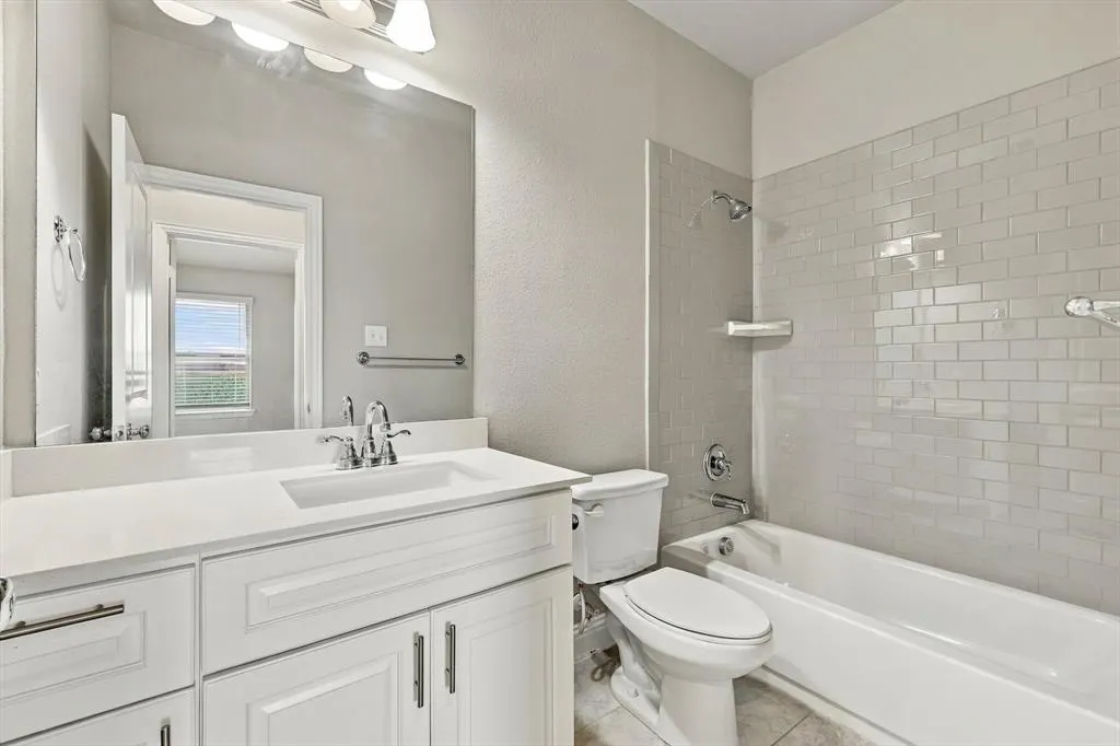 4641 Piedras Lanzar Drive