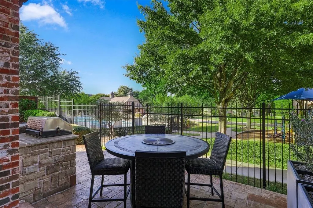 2717 Enid Drive