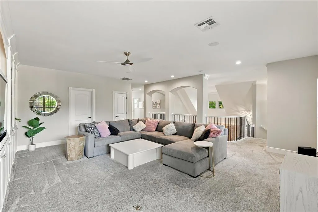 2717 Enid Drive