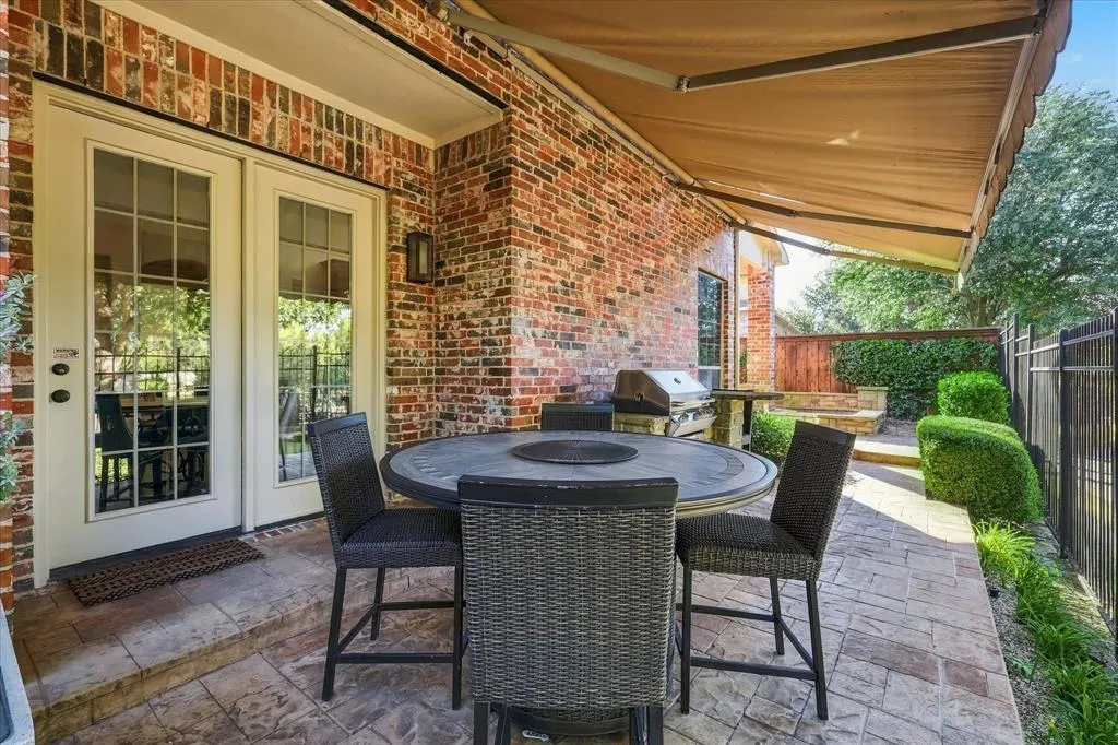 2717 Enid Drive