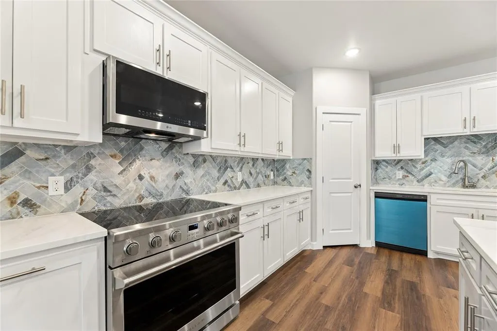 1242 Seminole Drive