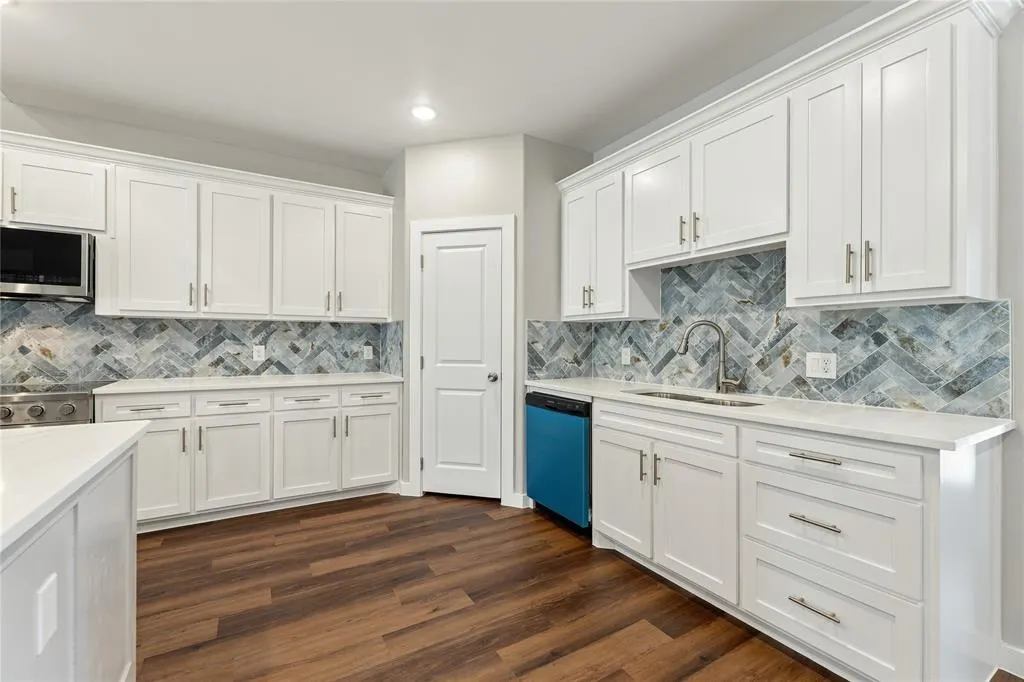 1242 Seminole Drive