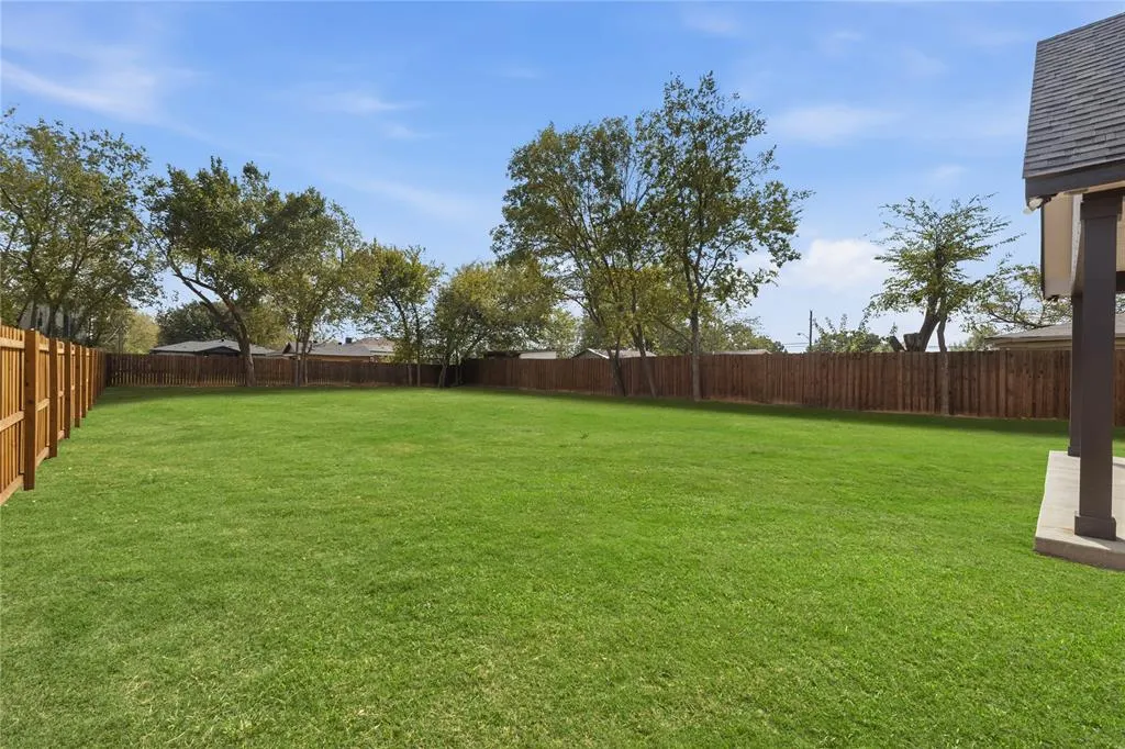 1242 Seminole Drive