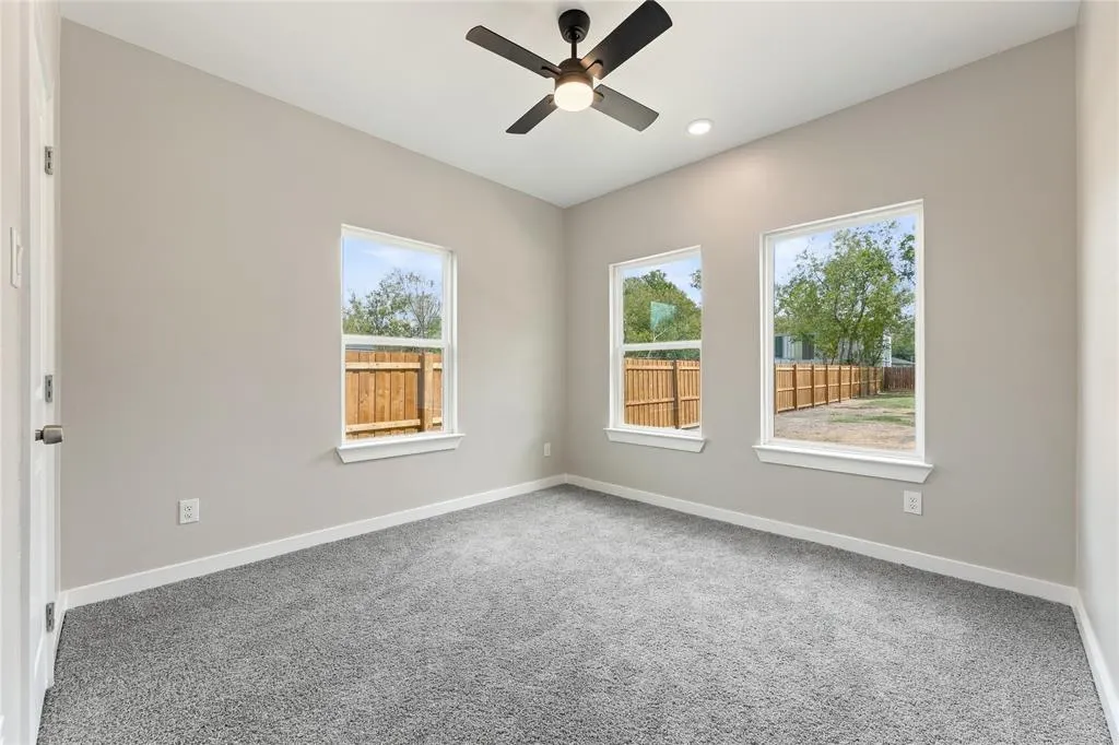 1242 Seminole Drive