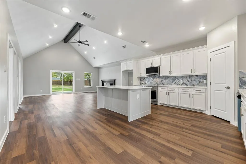 1242 Seminole Drive
