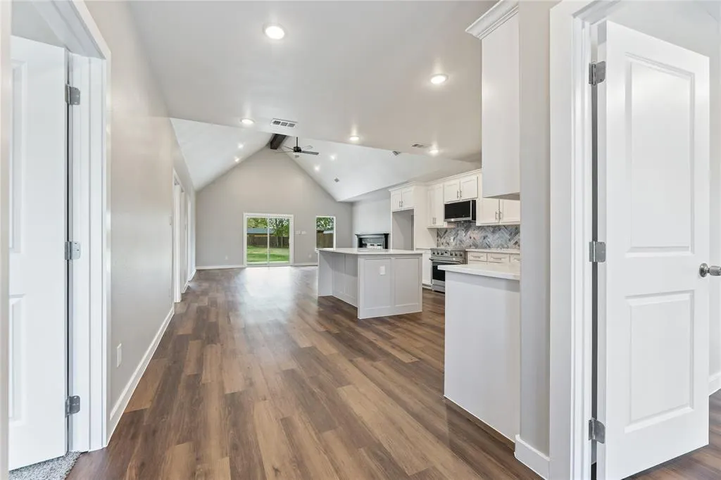 1242 Seminole Drive