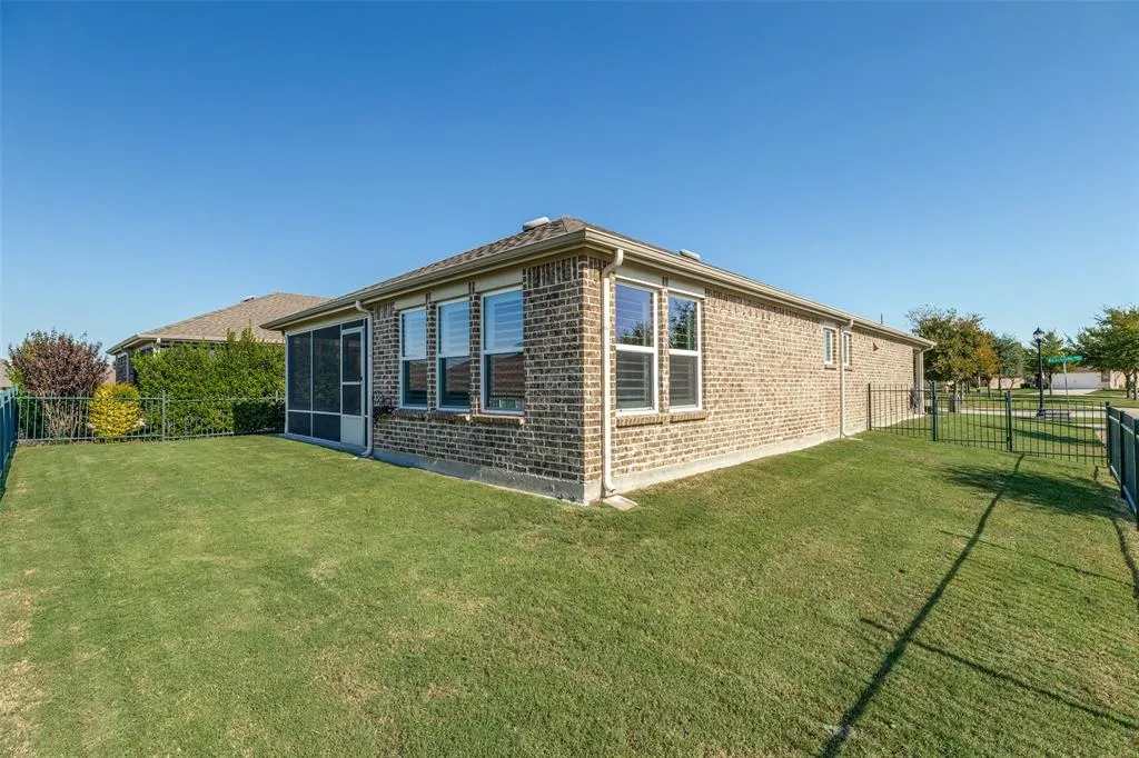 1898 Beachside Drive