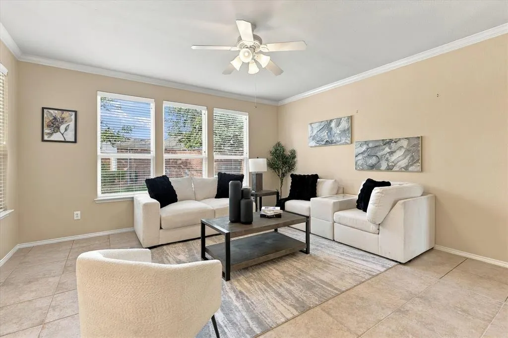 6009 Prairie Bend Lane