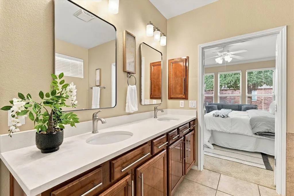 6009 Prairie Bend Lane