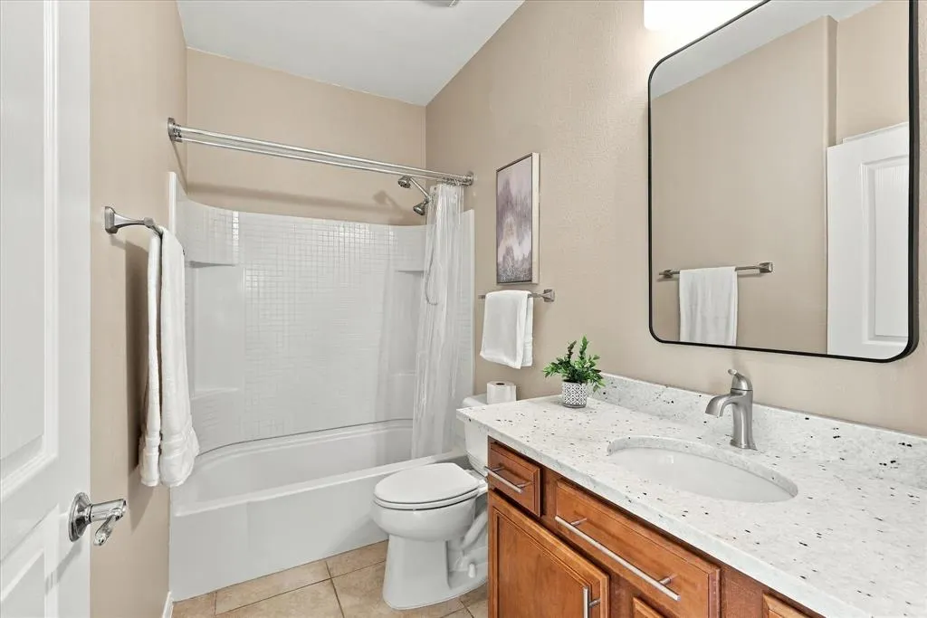 6009 Prairie Bend Lane