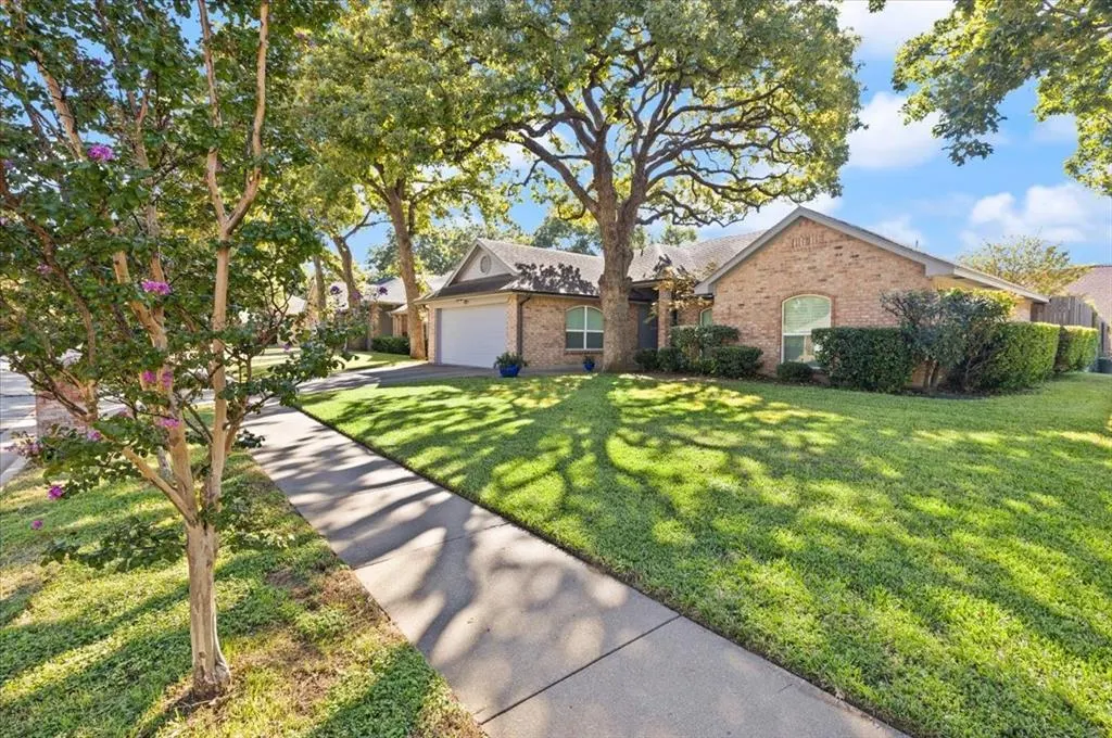 1027 Hunter Ridge Drive