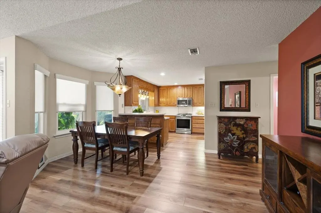 1027 Hunter Ridge Drive