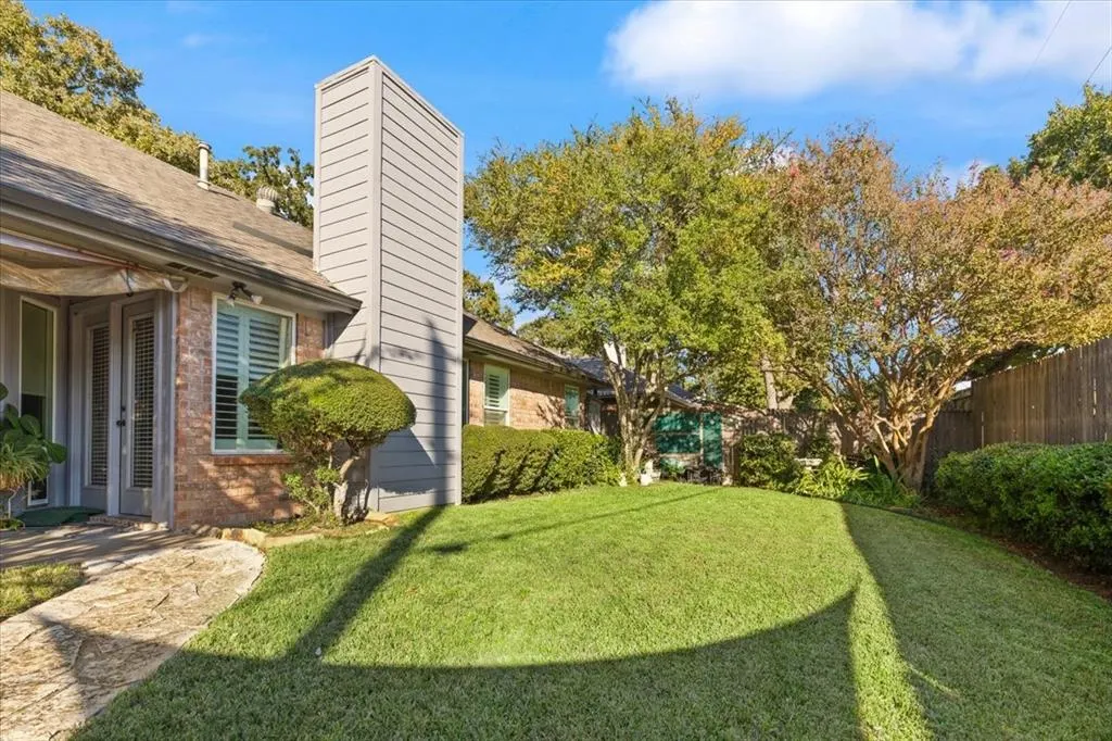 1027 Hunter Ridge Drive