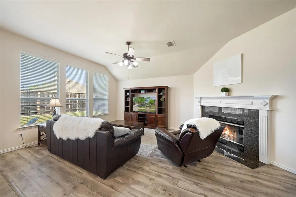 2653 Whispering Trl Unit 8