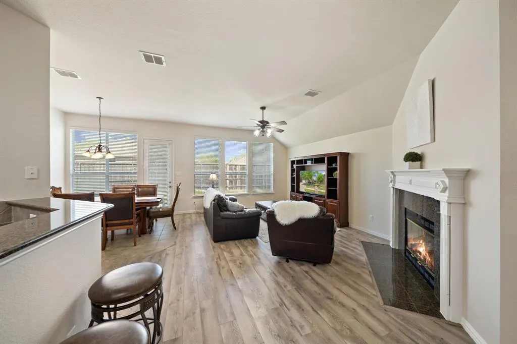 2653 Whispering Trl Unit 8