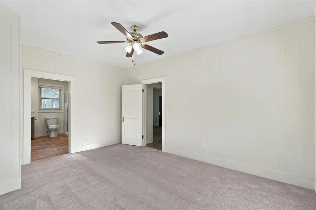 906 W 7th Street