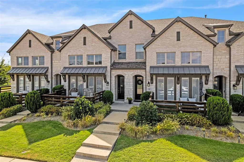 444 Somerville Drive