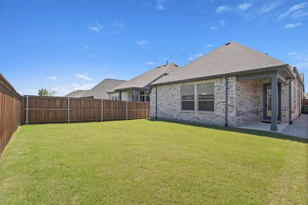 9105 Buckeye Bend
