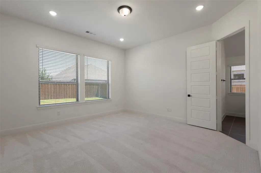 9105 Buckeye Bend