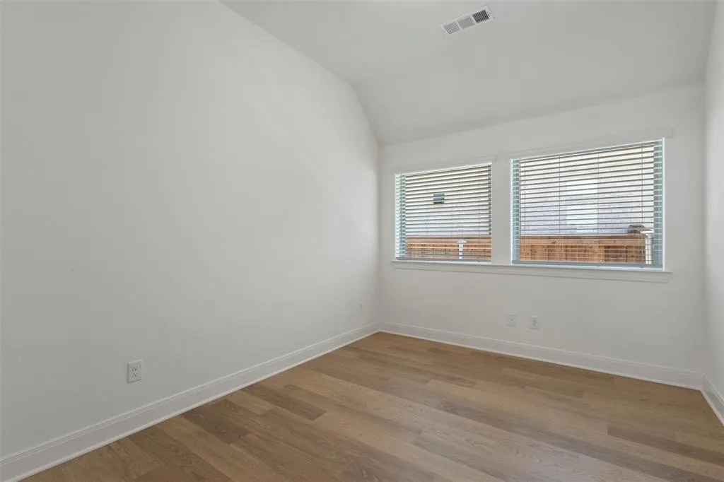 9105 Buckeye Bend