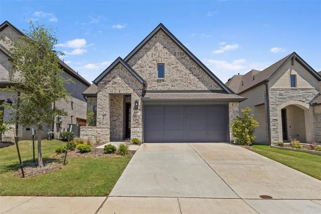 9105 Buckeye Bend