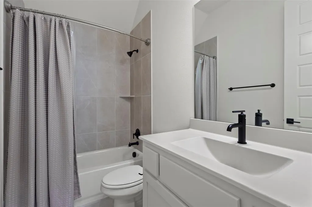 9105 Buckeye Bend