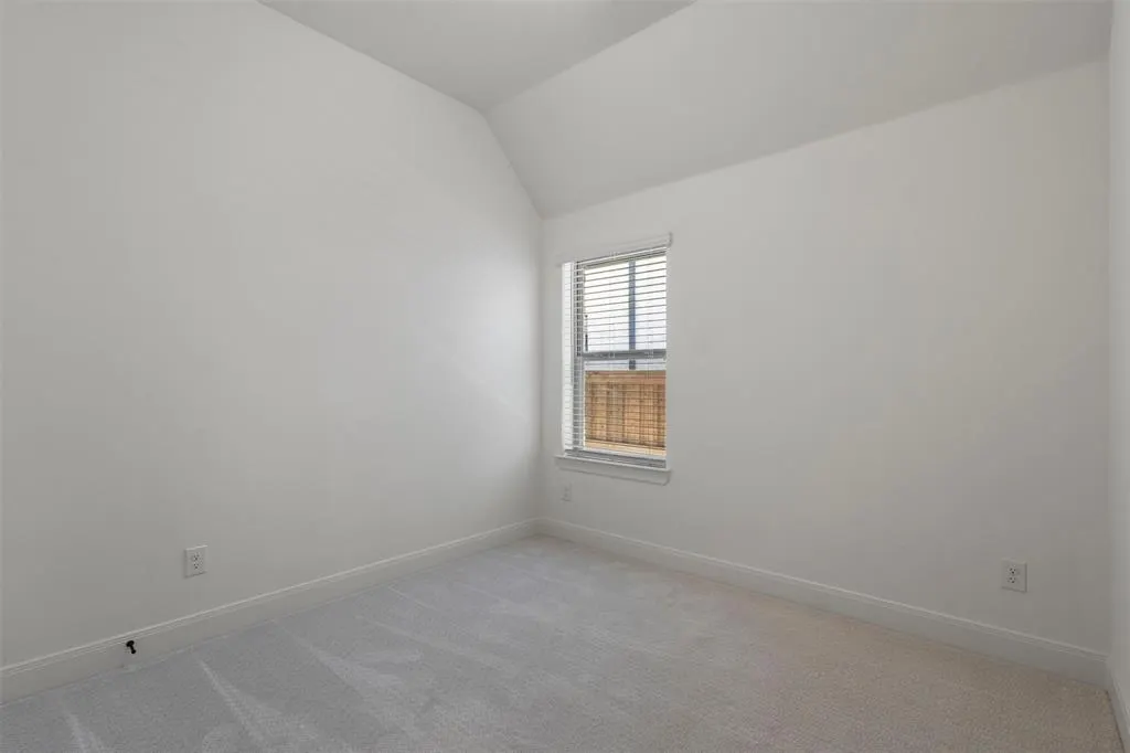 9105 Buckeye Bend