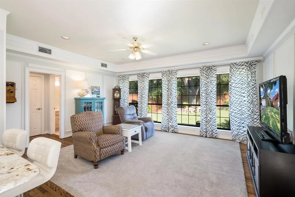 7130 Abrams Road