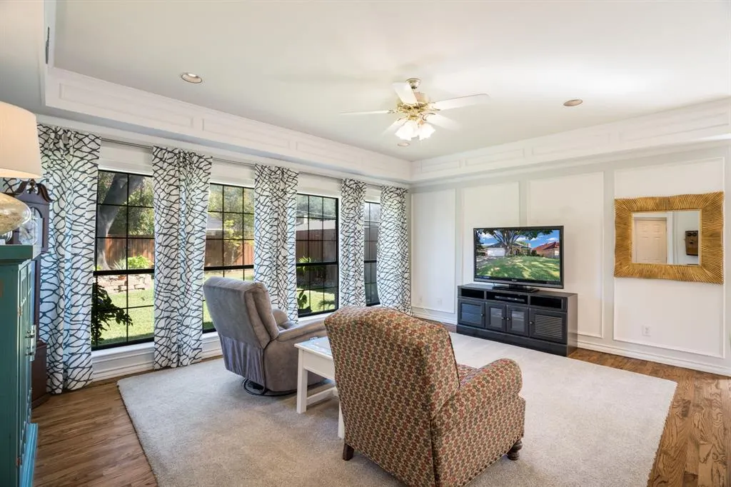 7130 Abrams Road