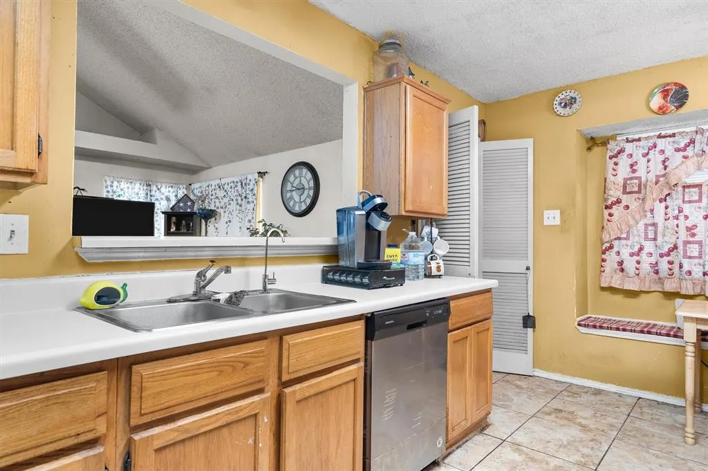 6447 Royal Cedar Drive