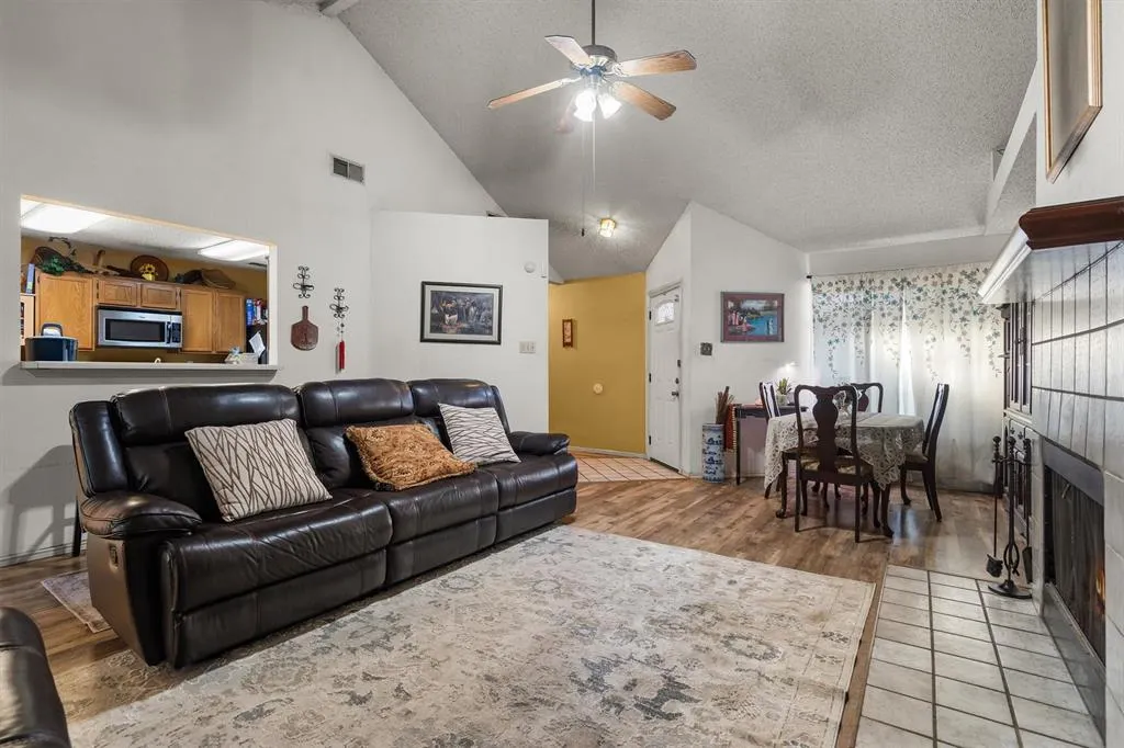 6447 Royal Cedar Drive