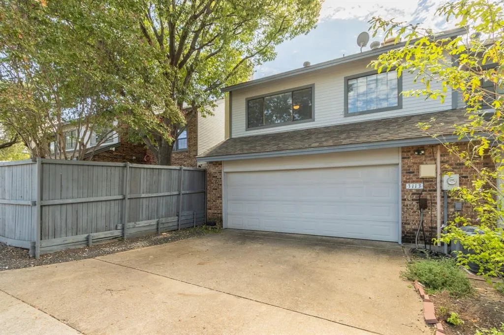 3113 Devonshire Drive