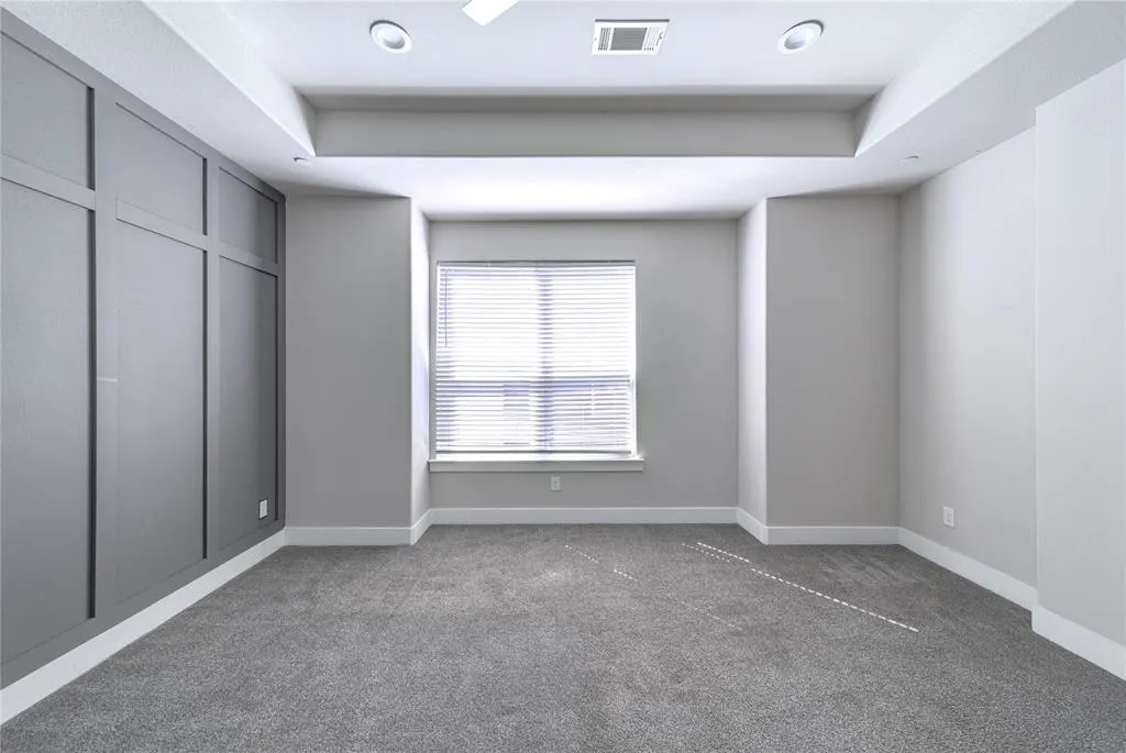 4910 Live Oak Street #4