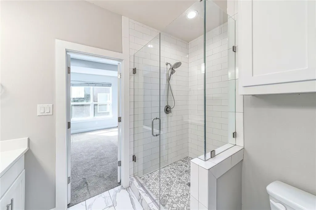 4910 Live Oak Street #4