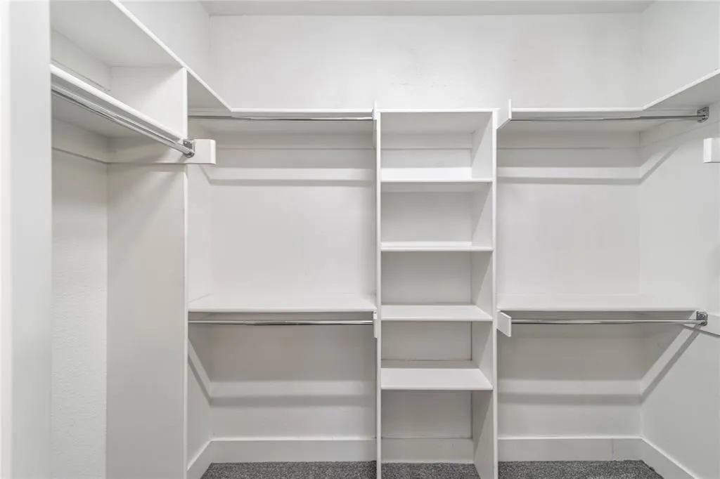 4910 Live Oak Street #4