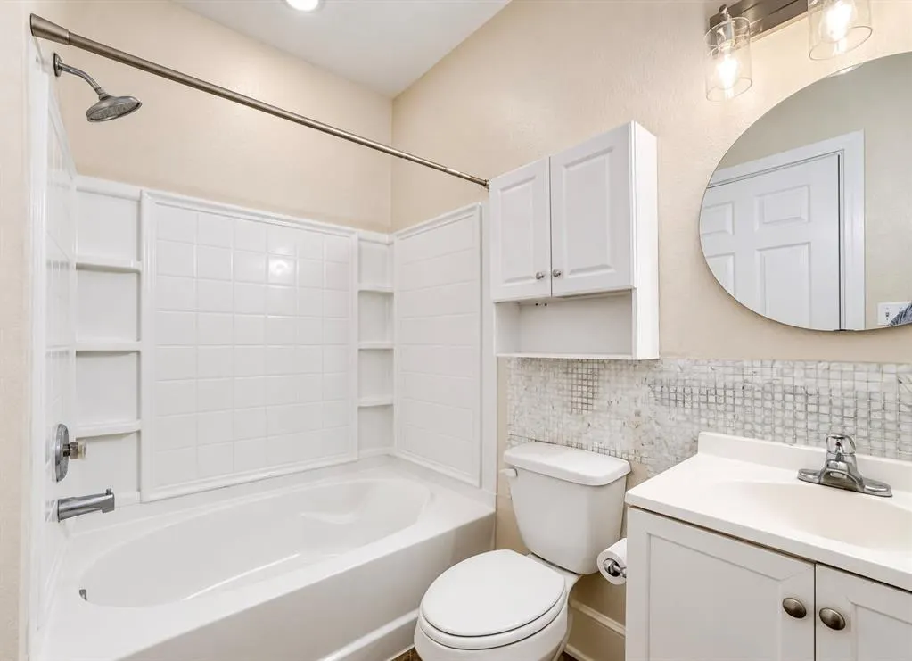 4227 Delano Place
