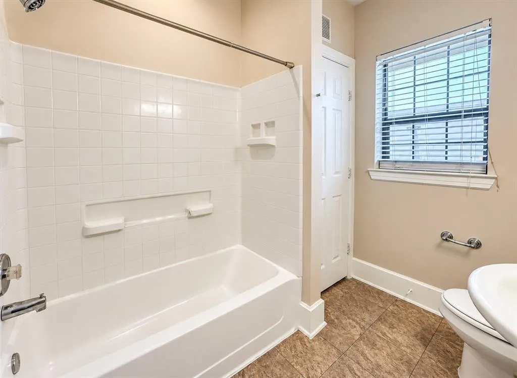4227 Delano Place