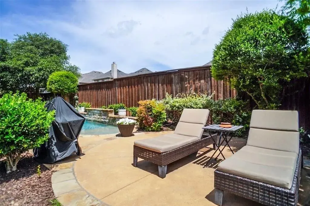 9604 Crown Ridge Drive