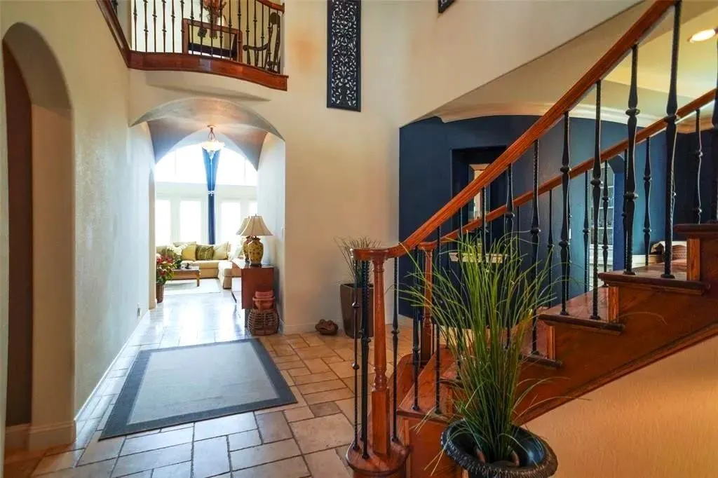 9604 Crown Ridge Drive