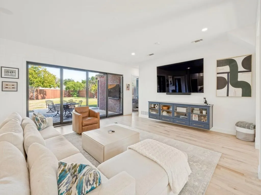 6728 Pheasant Run