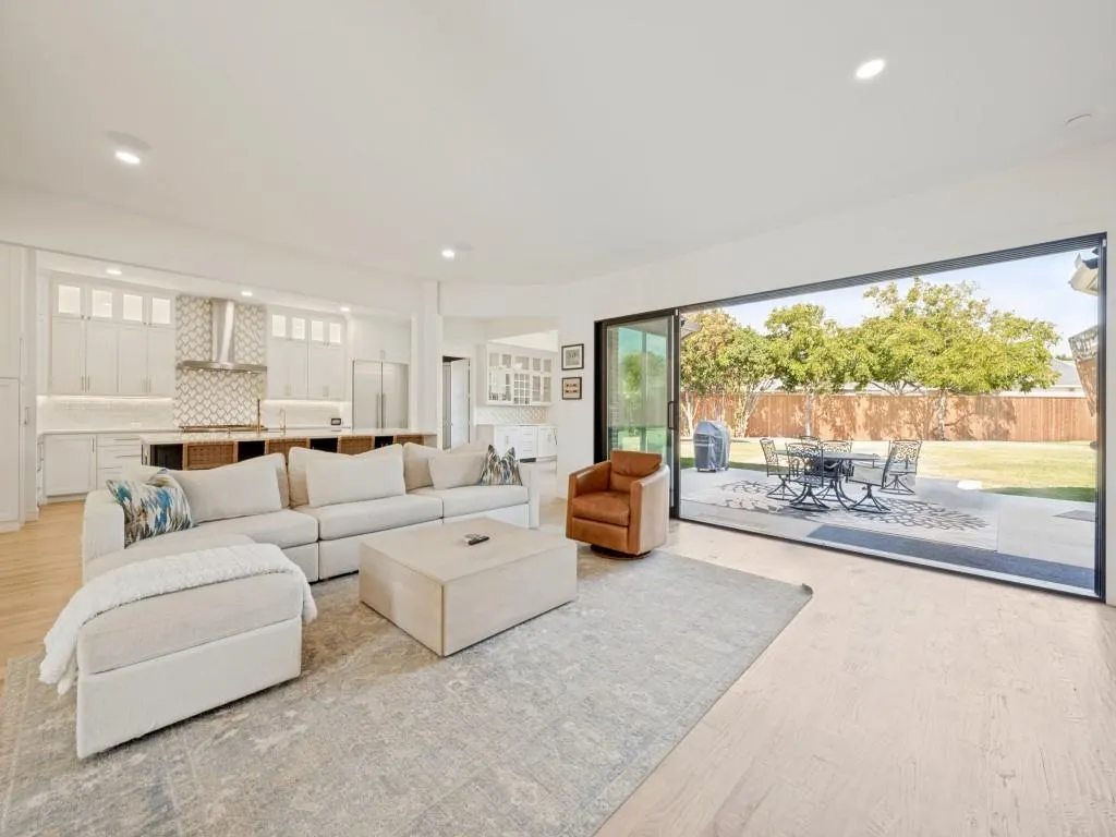 6728 Pheasant Run