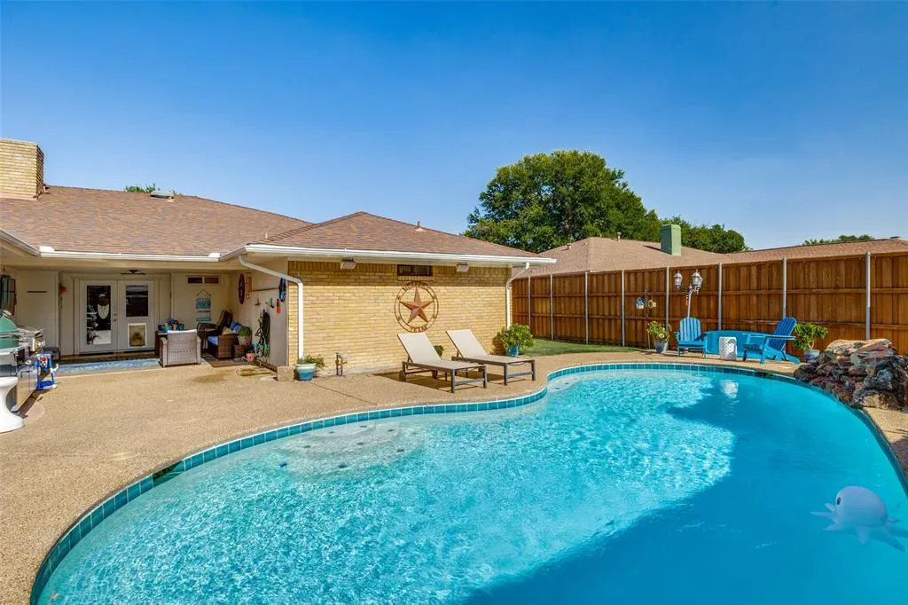 2617 Pinehurst Drive