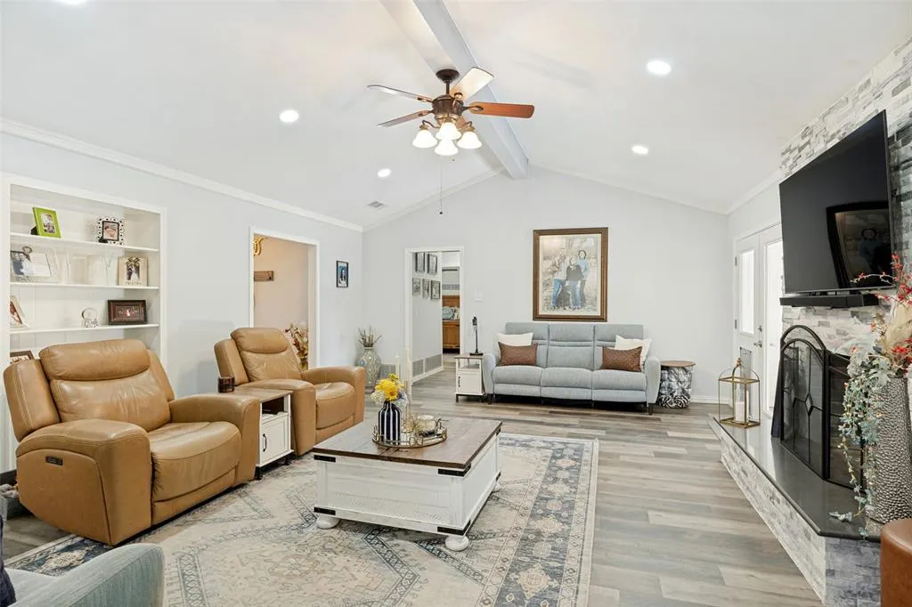 2617 Pinehurst Drive