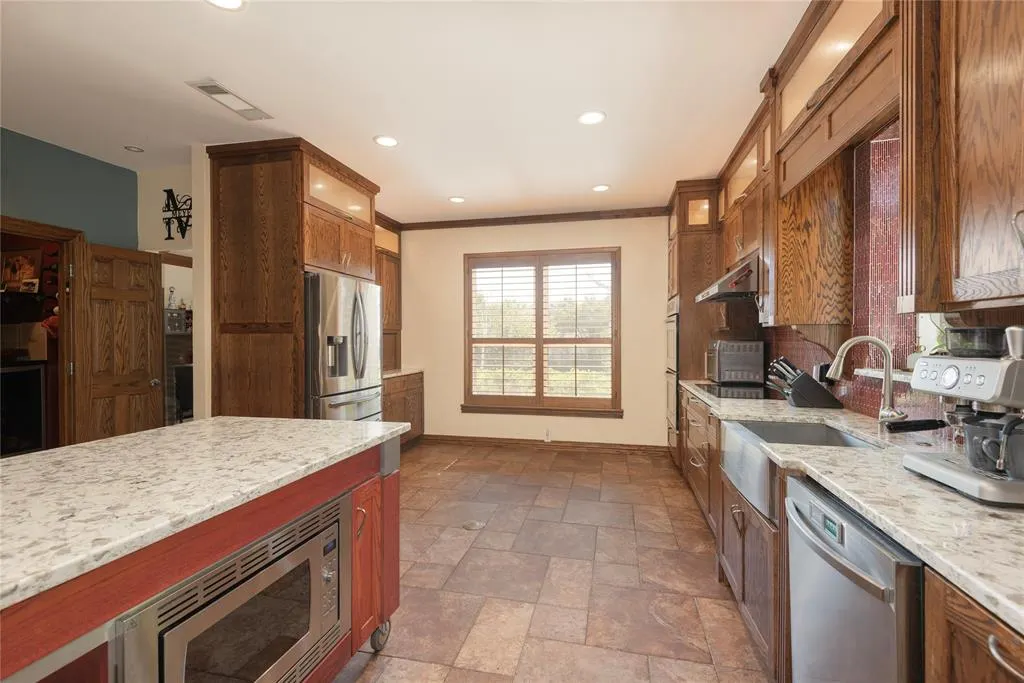 2801 Cascade Drive