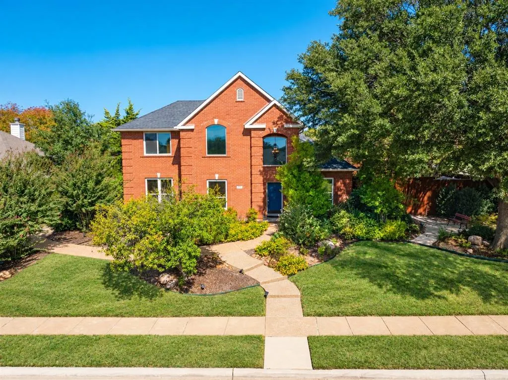 2801 Cascade Drive