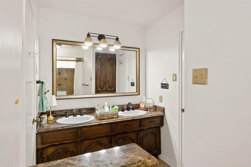 621 Harvest Glen Drive
