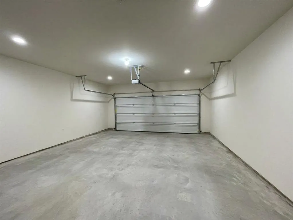 2104 Jeanine Drive