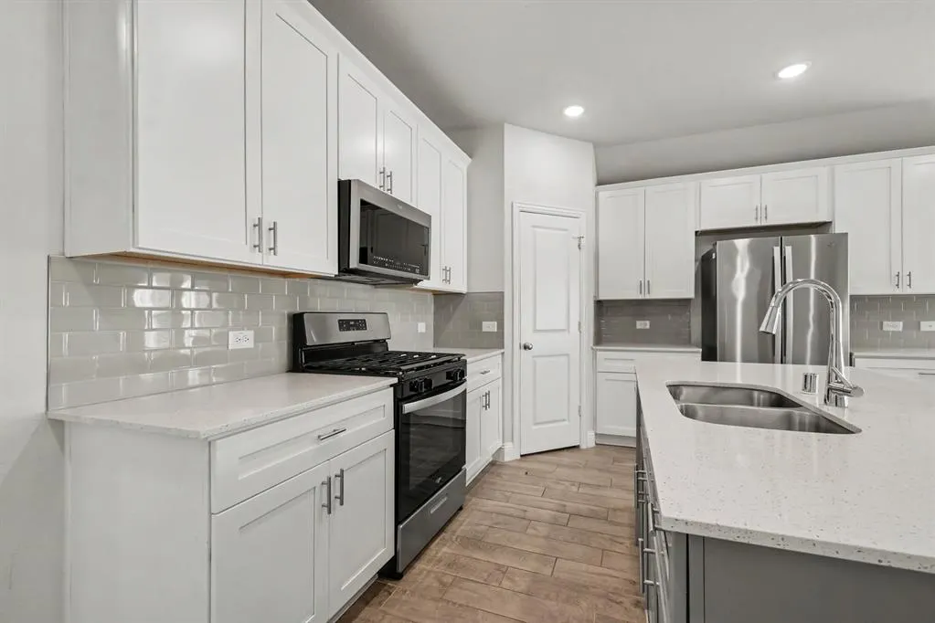 1604 Open Range Road
