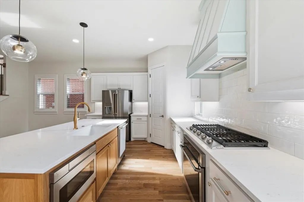 7108 Brisa Drive