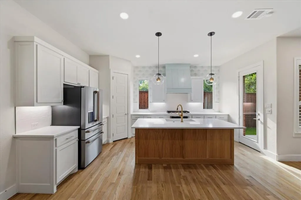 7108 Brisa Drive
